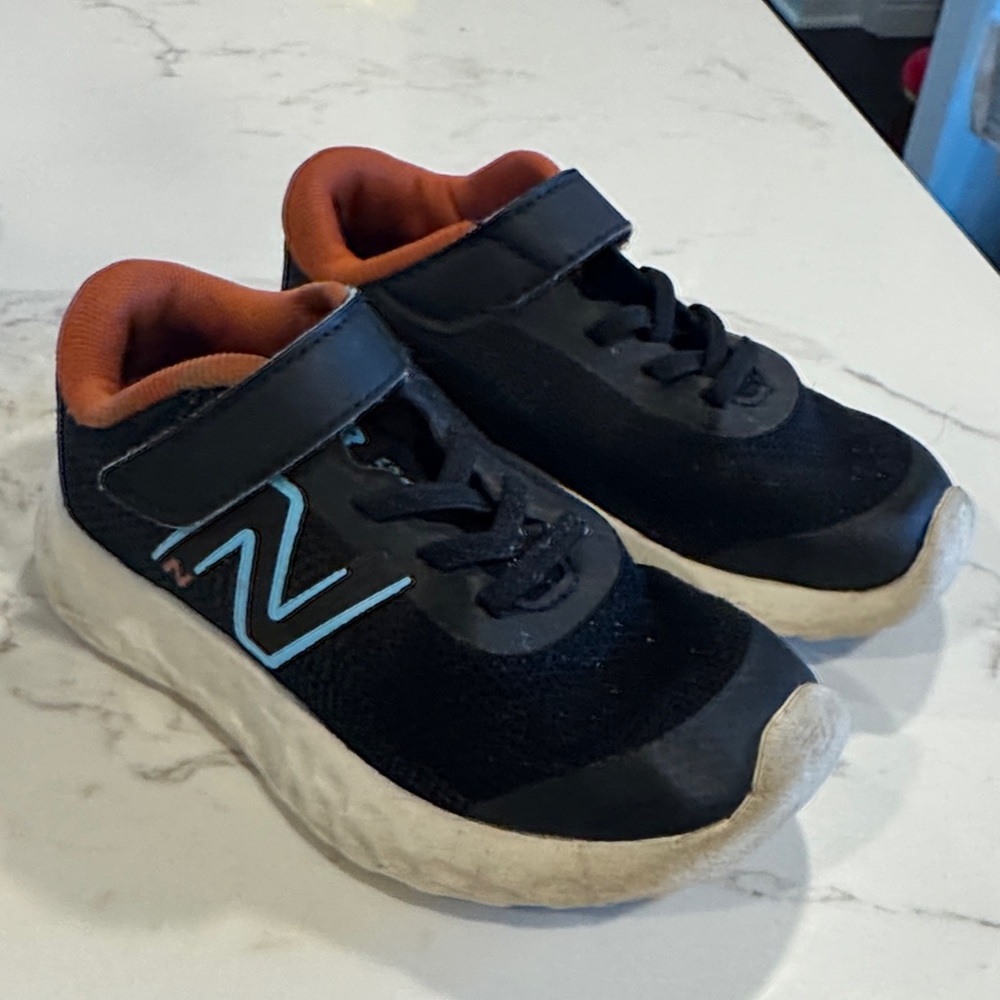 New Balance Toddler Black and Rust Sneakers